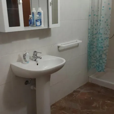 Casa Con Piscina E Tennis 아파트