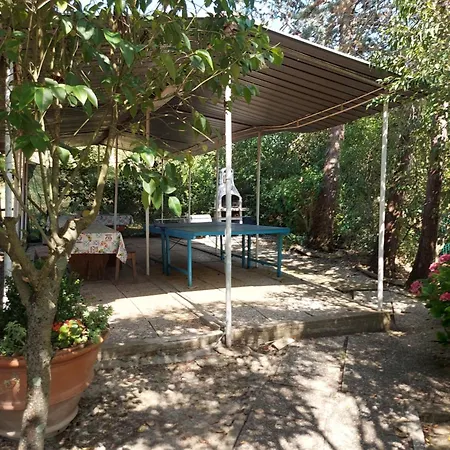 Casa Con Piscina E Tennis *